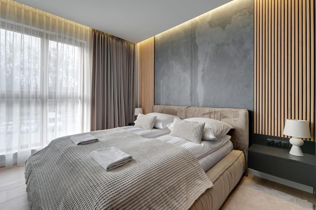 Zajezdnia Wrzeszcz 2 By Grand Apartments Гданьск Экстерьер фото